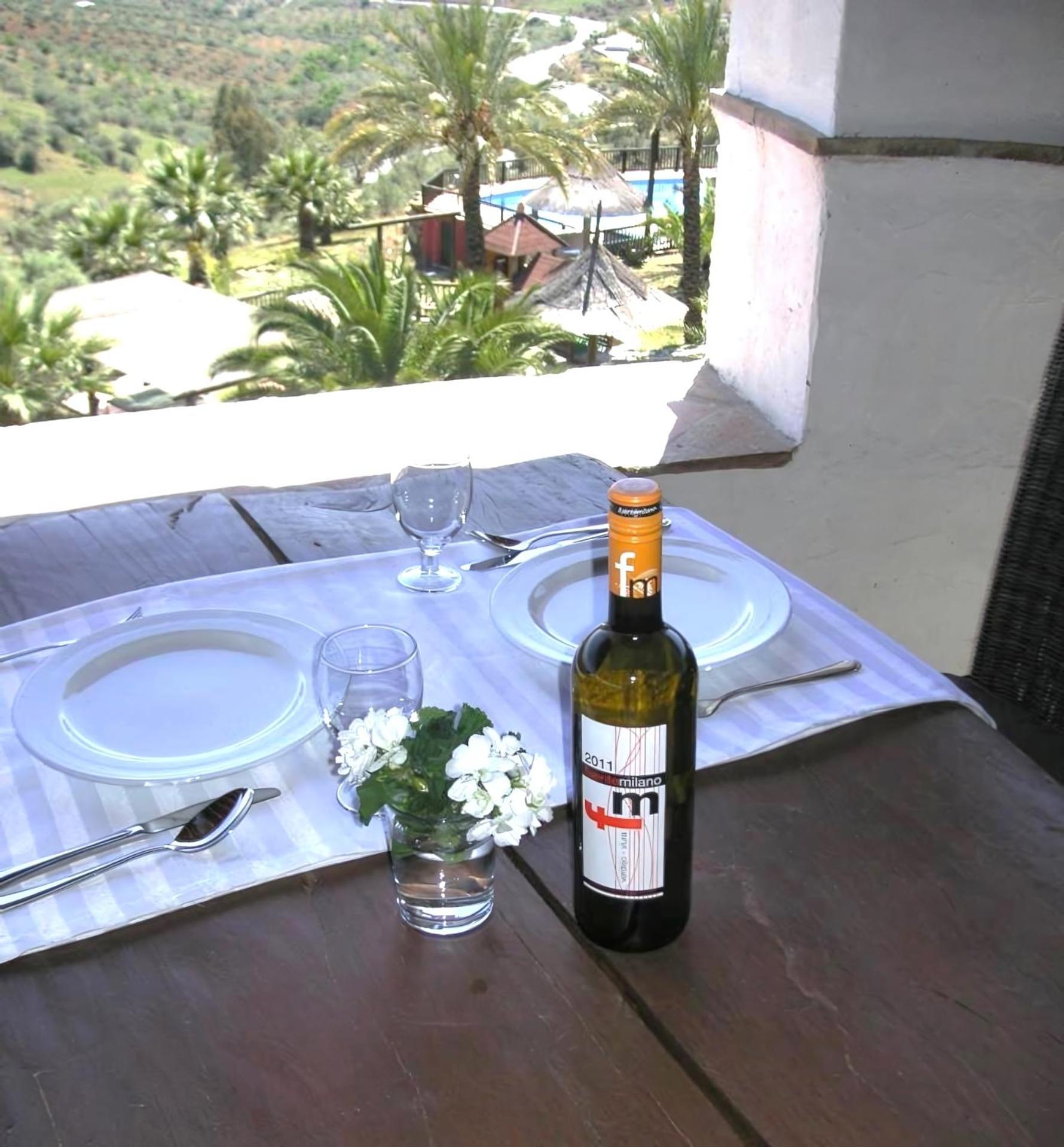 Castle Tower Apartment In Rural Holiday Park 'Bernard' Tolox Bagian luar foto