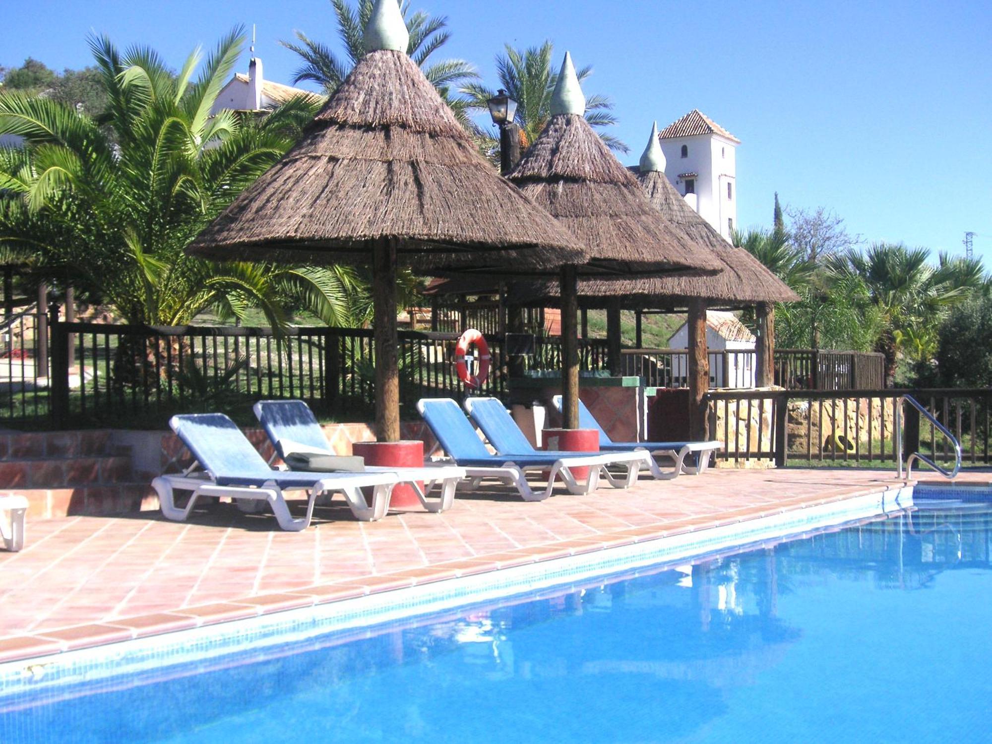 Castle Tower Apartment In Rural Holiday Park 'Bernard' Tolox Bagian luar foto